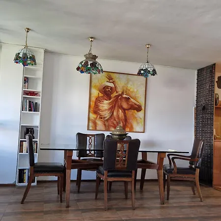 Traveller's Den Apartment